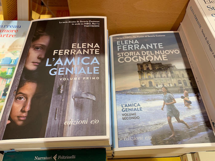 L'Amica geniale, Storia di chi fugge e chi resta (3) - il terzo libro della  serie di Elena Ferrante – Santelli Online