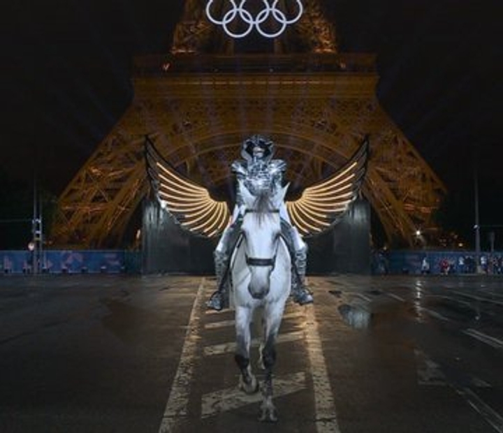 Apertura Parigi 2024