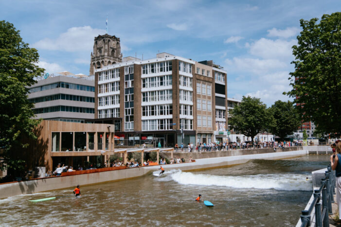 RIF010 a Rotterdam: una piscina ad onde in pieno centro