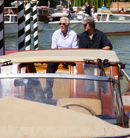 Richard Gere, Brad Pitt e George Clooney conquistatori del red carpet della  81 Mostra cinema Venezia