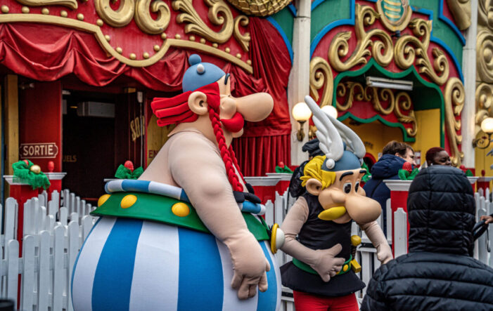 Asterix e Obelix festeggiano 65 anni al museo Grévin di Parigi